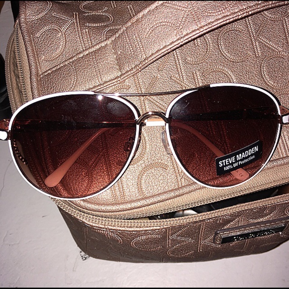 Steve Madden sunglasses 🕶
